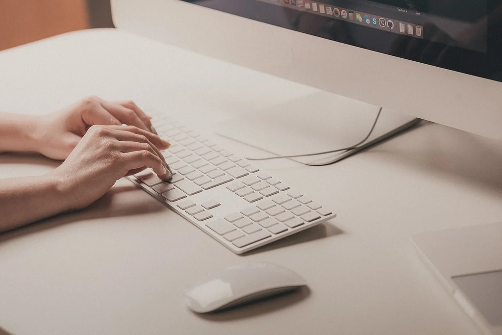 Les meilleures IA gratuites pour vos besoins numériques